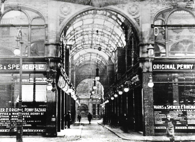  M&S market stall in 1904 at Kirkgate (from the M&S Company Archive )