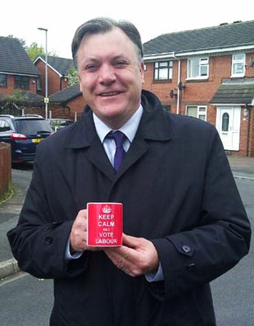 Shadow Chancellor Ed Balls with one of the mugs produced by Henshaws College’s Mugzy team