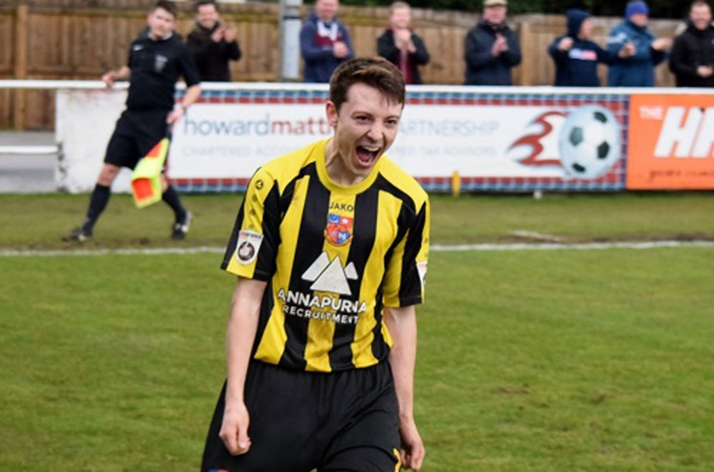 Harrogate Town AFC demolishes FC United of Manchester