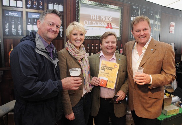 Second place, Town Hall Tavern, Leeds – Jon Mitchell, Anton Scoones, Astrid Pot, Ric Trowbridge and Gary Verity