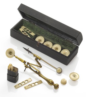 Fine 18th Century Lacquered Brass Compass Microscope Fine 18th Century Lacquered Brass Compass Microscope