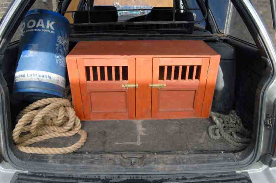 badger_car_and_cages