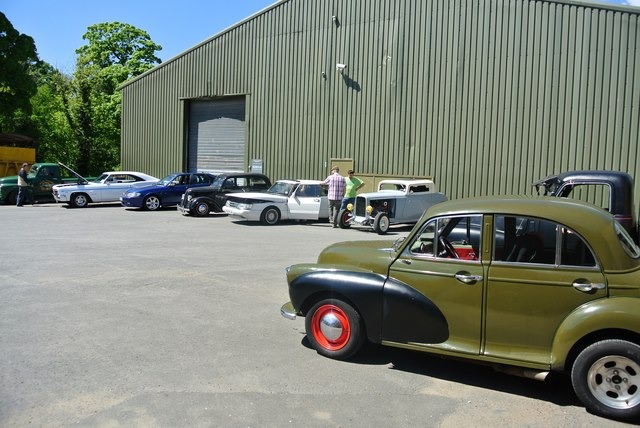 Hotrods and classic Saabs lineup