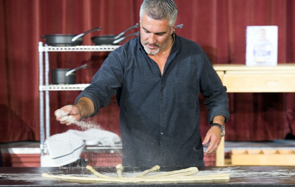 Paul-Hollywood-8-strand-plait