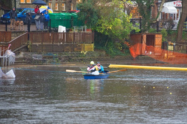 Knaresborough Duck Race1009