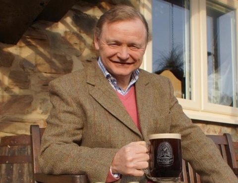 Simon Thaeakston