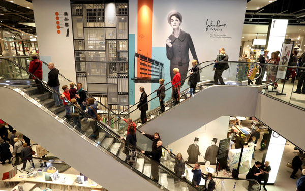 Shoppers-looking-around-John-Lewis-York