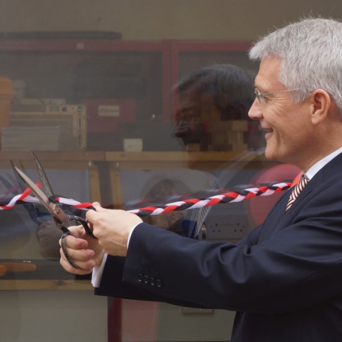 Andrew Jones MP opening the new ‘Colin Smith Laboratory’