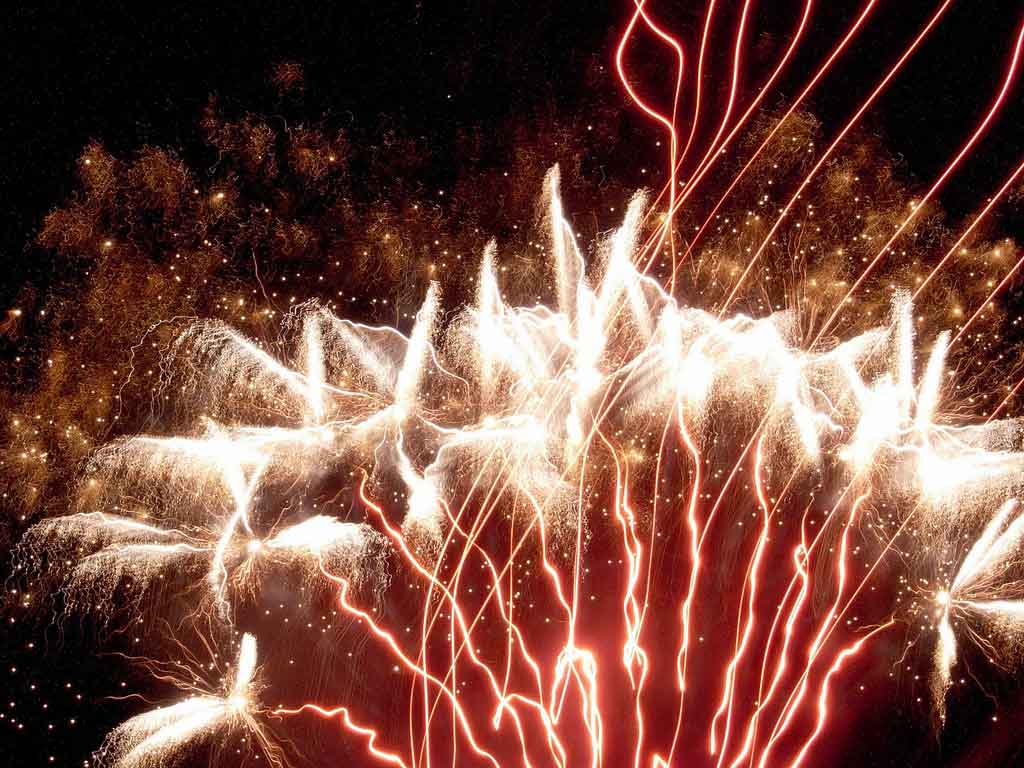 Harrogate Round Table Stray Charity Fireworks Display