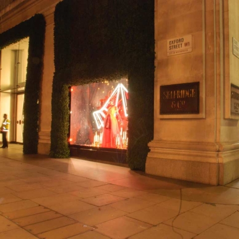 Christmas Windows OnThe World! The Selfridge’s Christmas windows with lighting created by Harrogate-based Progress Lighting