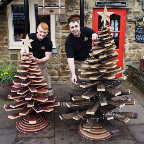 Tree-mendous Effort! Theakston’s Coopers Jonathan Manby (right) and his apprentice, Euan Findlay with their cask-conditioned Christmas trees 
