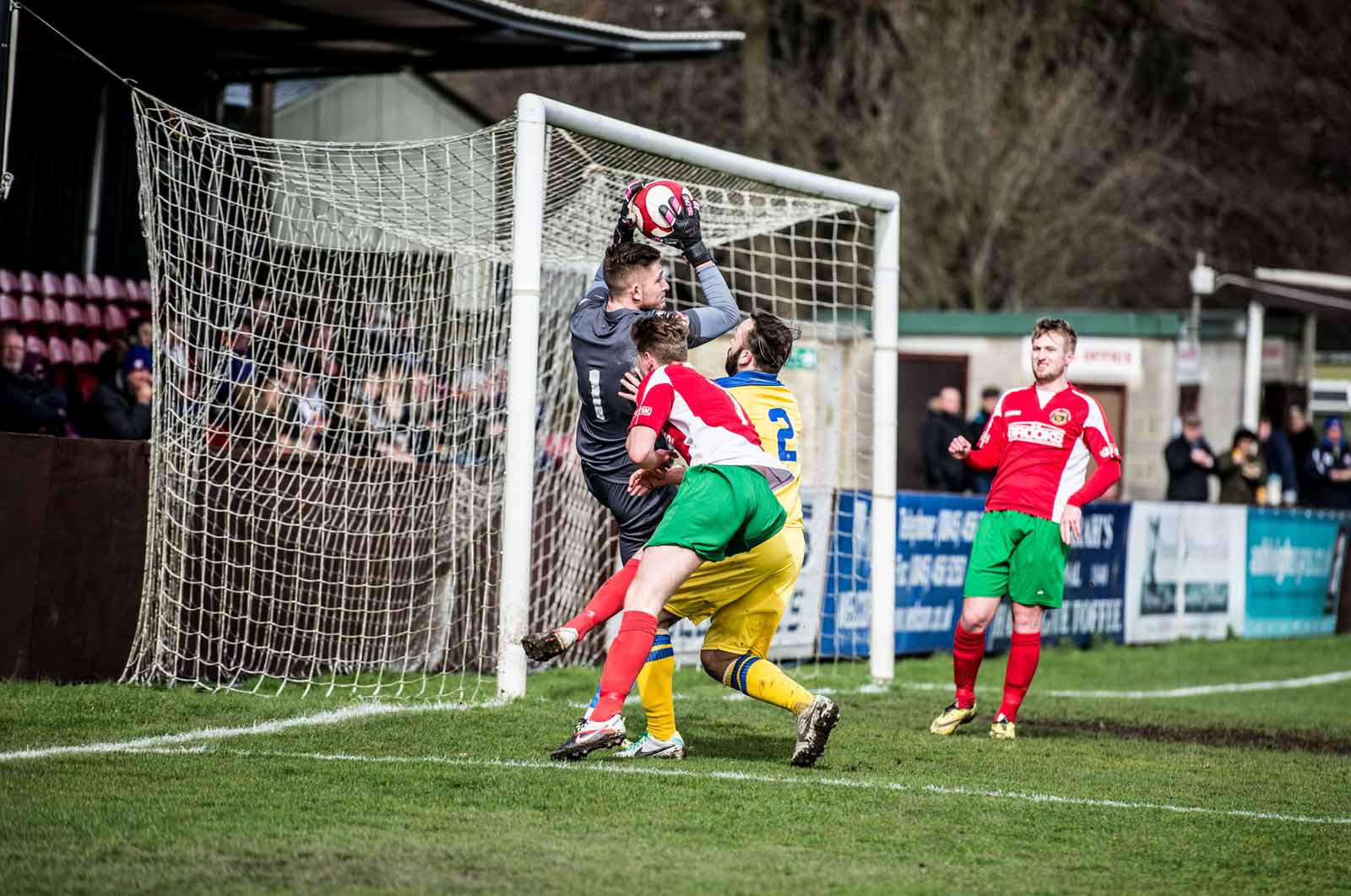 Harrogate-Railway-FC-Farsley