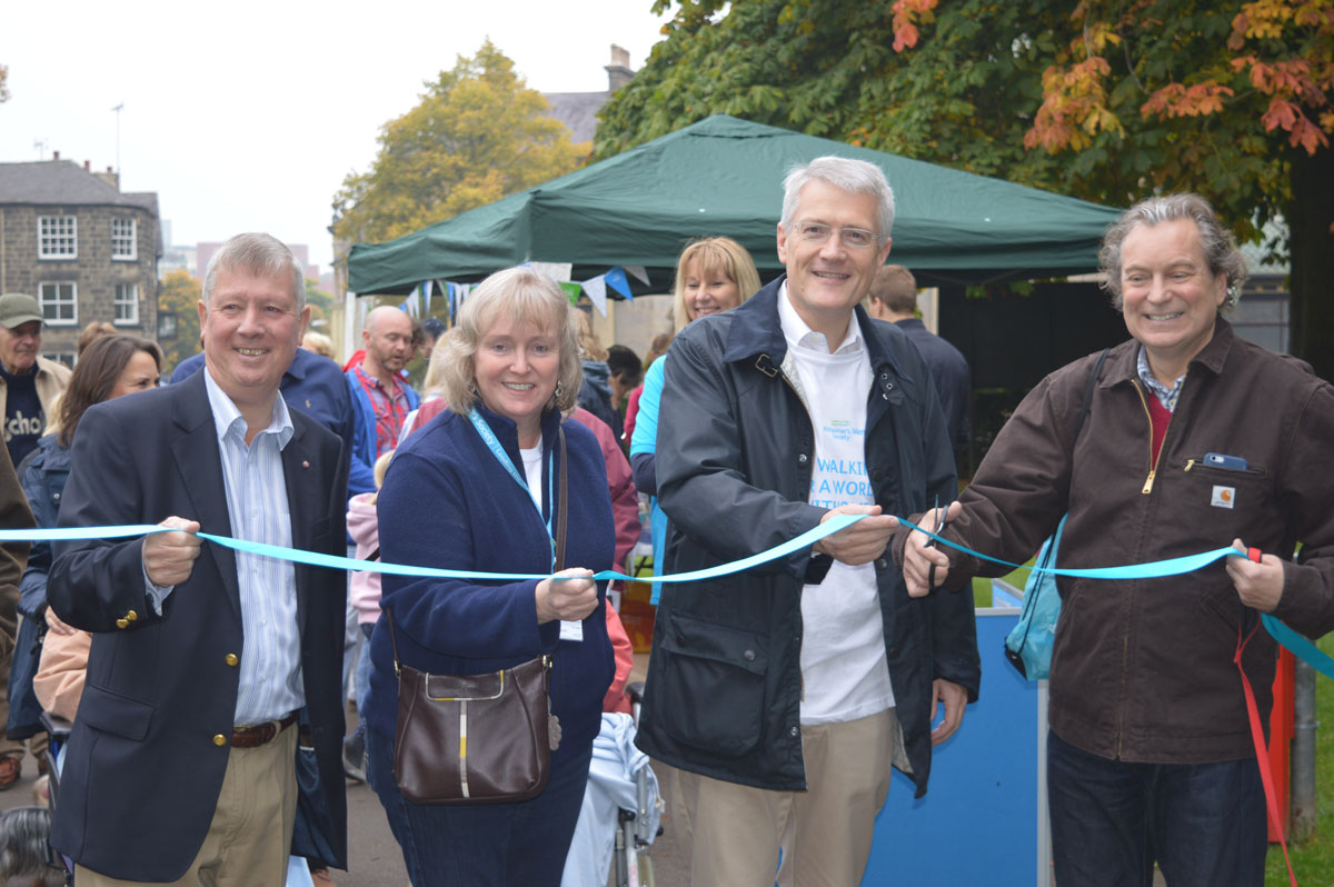 Andrew Jones MP (second right) opening last year’s Memory Walk with special guest, John Middleton who plays Ashley in TV’s Emmerdale and Councillor Mike Chambers (Cabinet Member for Safer Communities on Harrogate Council) and Alison Wrigglesworth for the Alzheimer’s Society