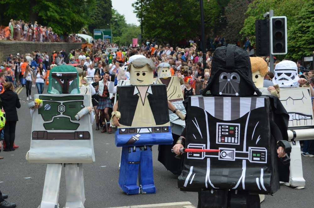 knaresborough Bed Race 06