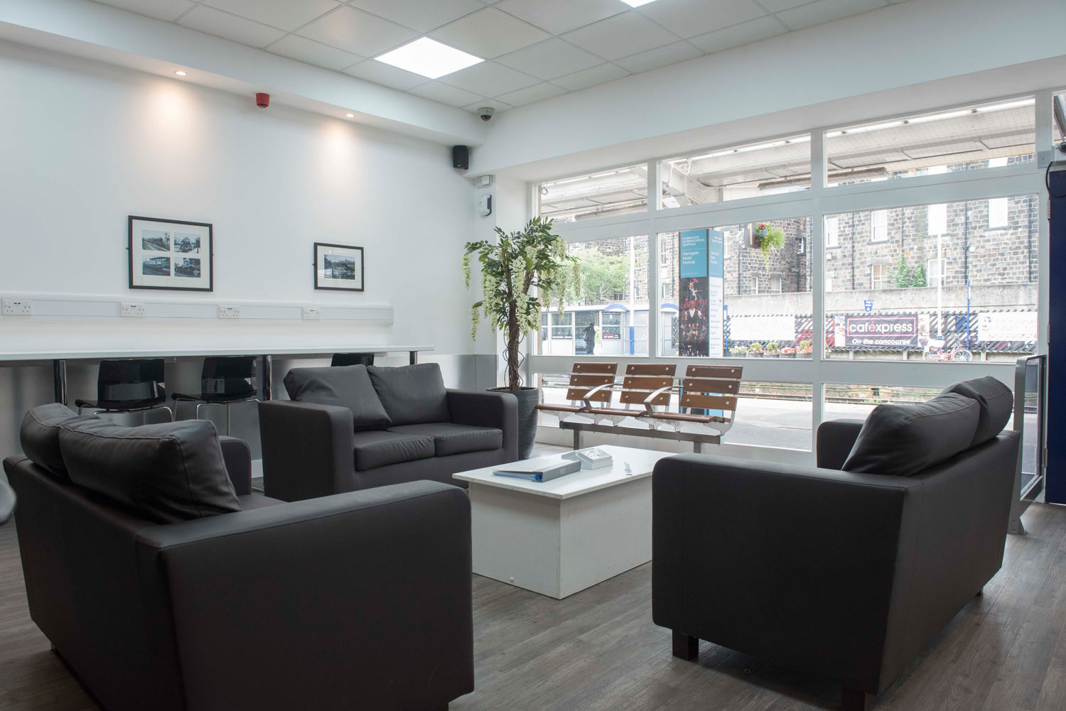 waiting area Harrogate station