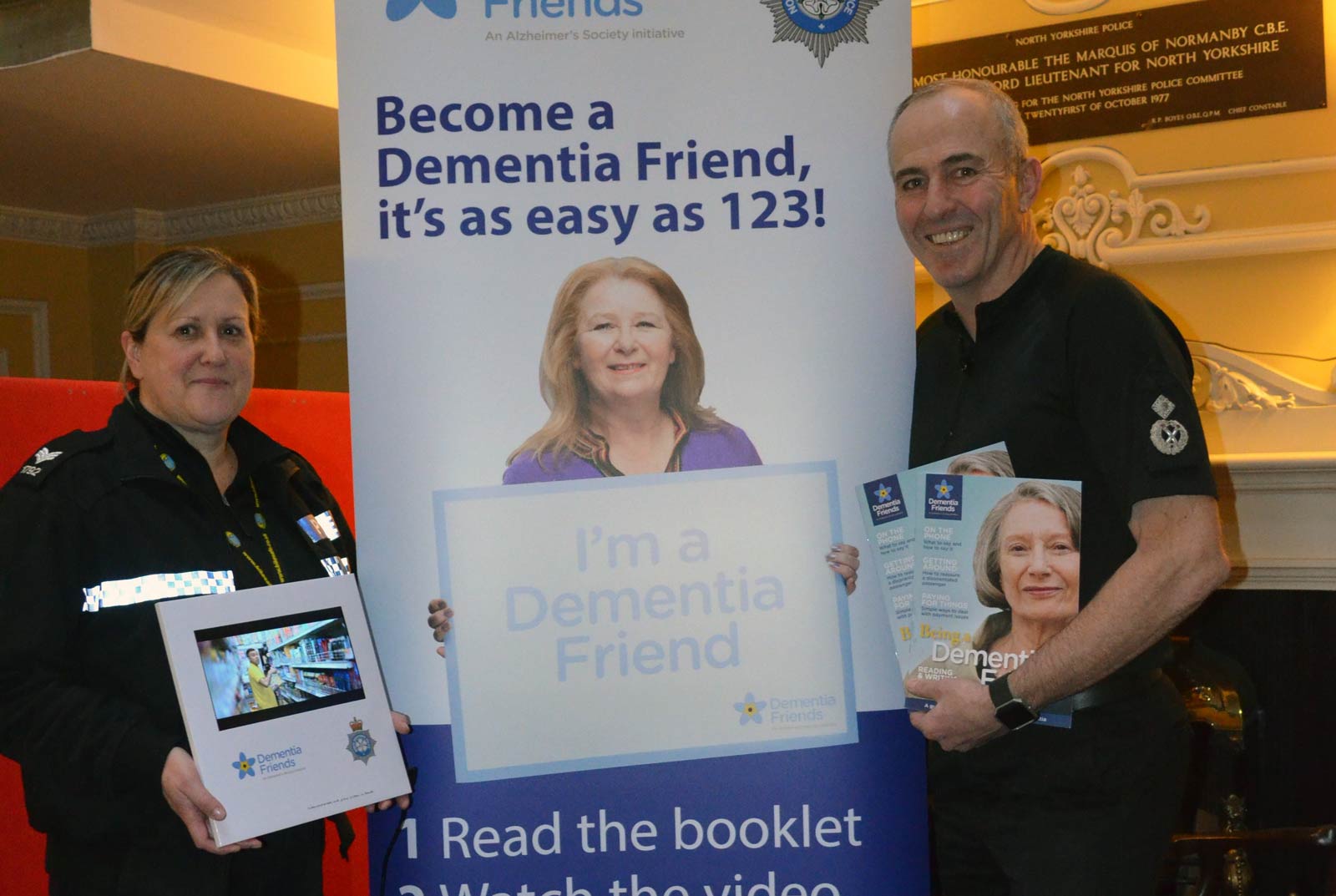 Dementia Friends Champion, Sergeant Yvonne Taylor and Deputy Chief Constable Tim Madgwick