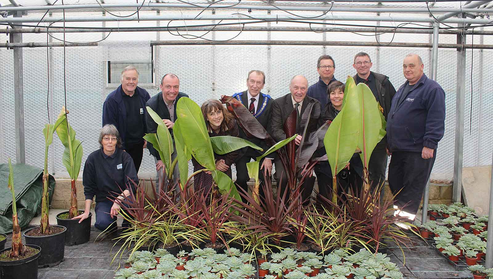 (left to right): Penny Anderson, Harrogate Borough Council’s (HBC) Chief Propagator; Barrie Stringer, Harlow Hill Nursery Operations Manager; Councillor Richard Cooper, Leader of Harrogate Borough Council; Penny Rowell, Director In Stainless Engineering Ltd; Paul Clarke, Assistant Provincial Grand Master; Doug Mills, Area 3 Provincial Charity Assistant; Andy Ladds Nurseryman; Sue Wood, HBC Horticultural Officer; Peter Dodds, Treasurer The Spa Lodge; Adrian Chalmers, Nurseryman