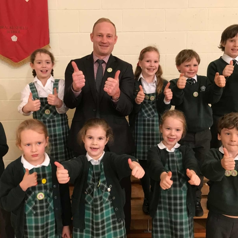 Former England Rugby League player and current Sky Sports Presenter, Jon Wells presented Brackenfield pupils on Friday (10 March 2017) with Rainbow Warrior badges