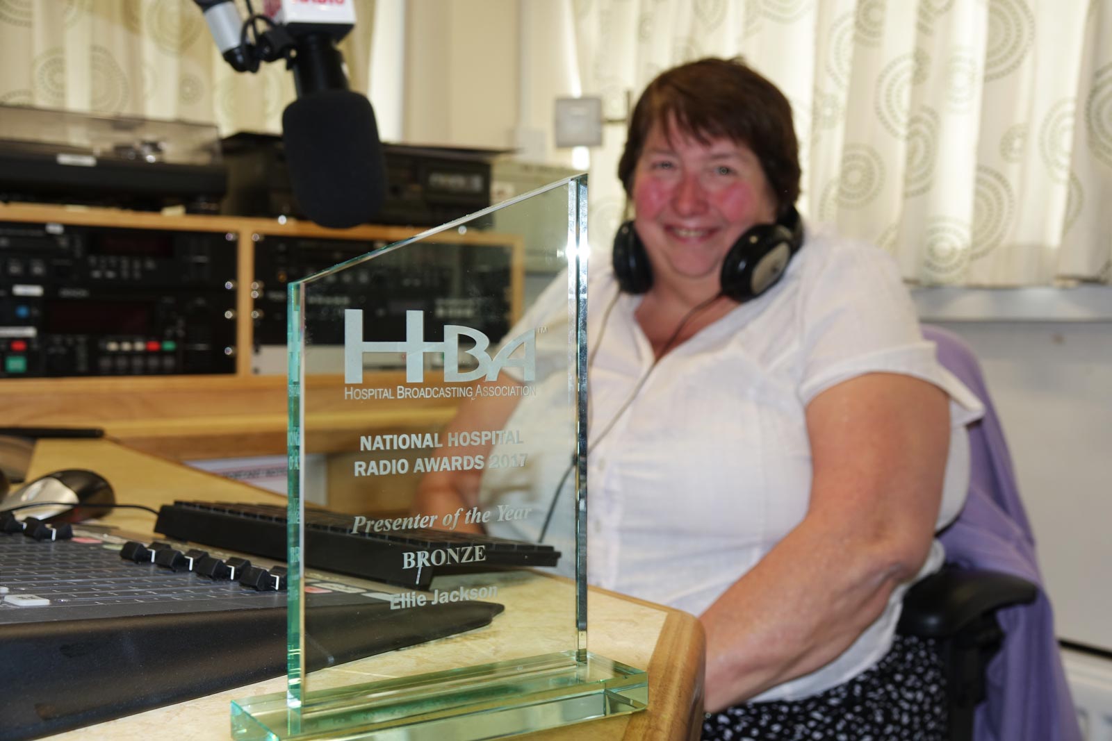 Bronze Winner! Harrogate Hospital Radio presenter Ellie Jackson with her bronze award