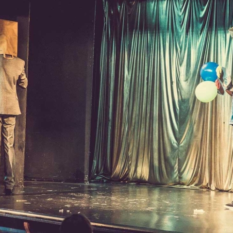 Neil Bradley-Smith performs comedy mind reading