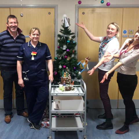 Nigel Martyn and Woodlands Ward staff