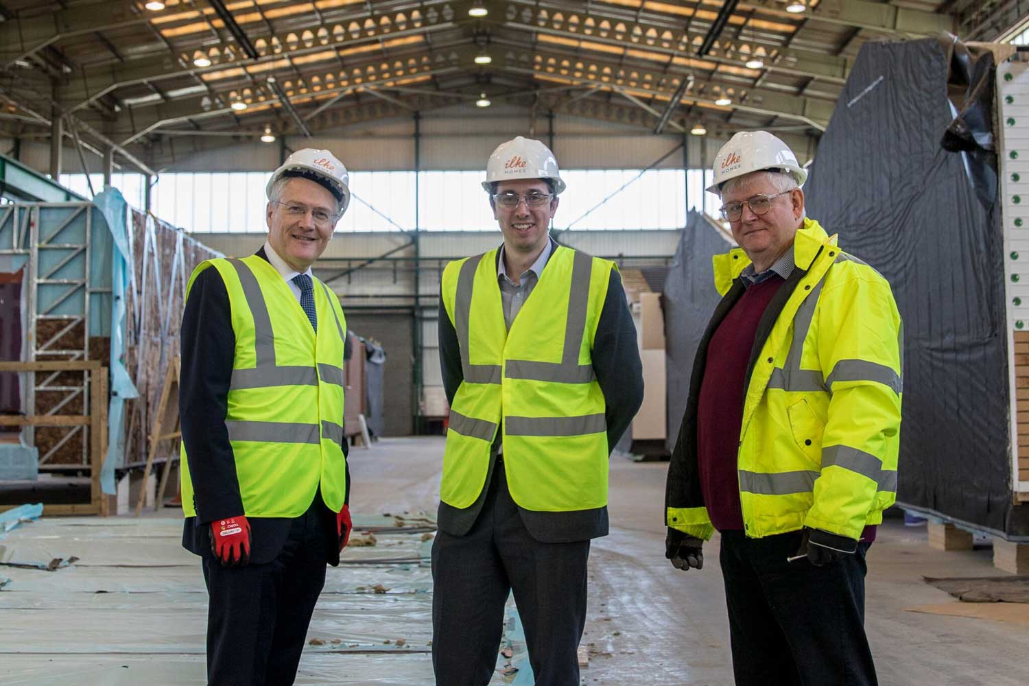 Andrew Jones MP with Nigel Banks and Steve Murphy of ilke Homes Harrogate and Knaresborough MP enjoyed tour of ilke Homes’ new 25,000m2 factory ahead of launch this spring ilke Homes set to become a major local employer, creating 800 roles in Flaxby over the next two to three years