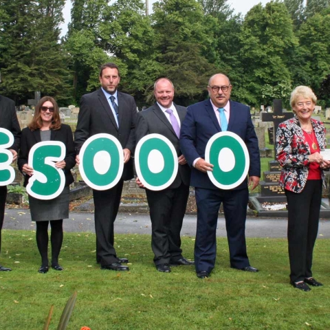 HBC bereavement services team members Wayne Hattersley, Jackie Ramsey and Neil White; Councillor Andy Paraskos; deputy mayor, Margaret Anderson and Rebecca Shanks, fundraising manager Macmillian Cancer Support