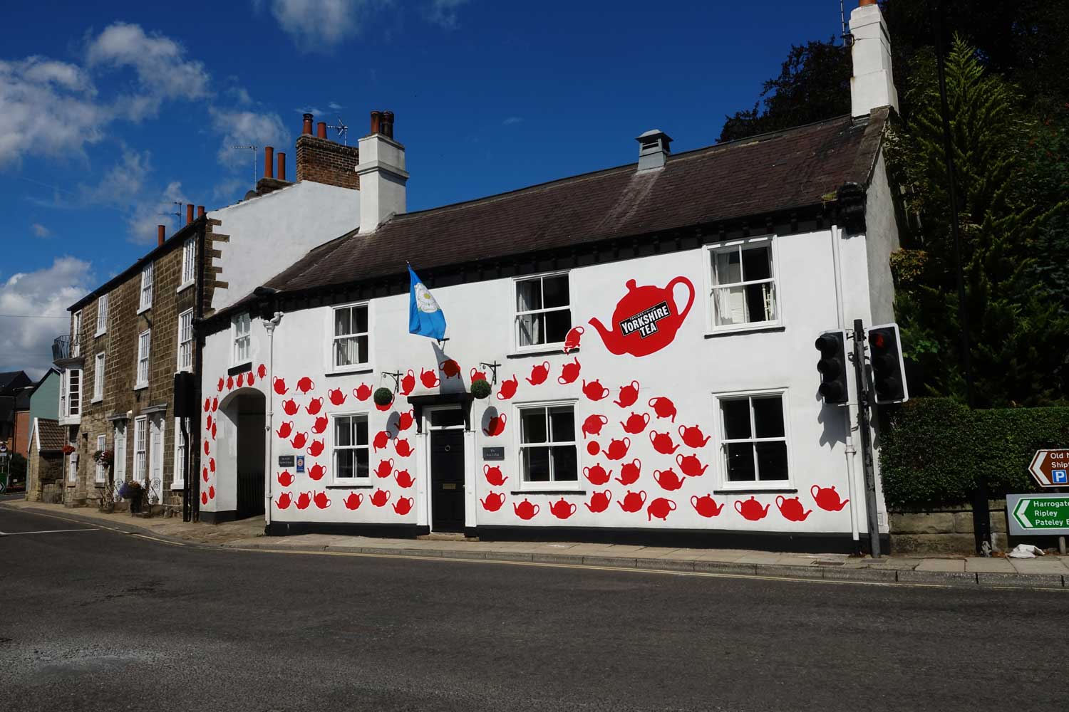 Knaresborough tea pot house