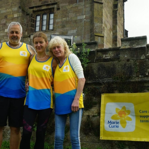 Tri-hards take on Yorshire Warrior for Marie Curie - Ripley Castle