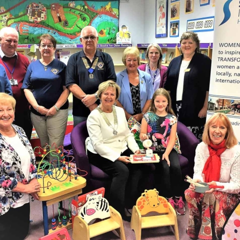 The photograph also shows Soroptimist International Harrogate & District’s President’s Hilary Waddington and Elsie Johnston, members Sue Williams, Pat Shore & Sandra Jowett. Together with Knaresborough Lions President Bob Godsell and his wife Pamela and library staff member Maria Burley and volunteers Ged Williams and Keith Harmer.