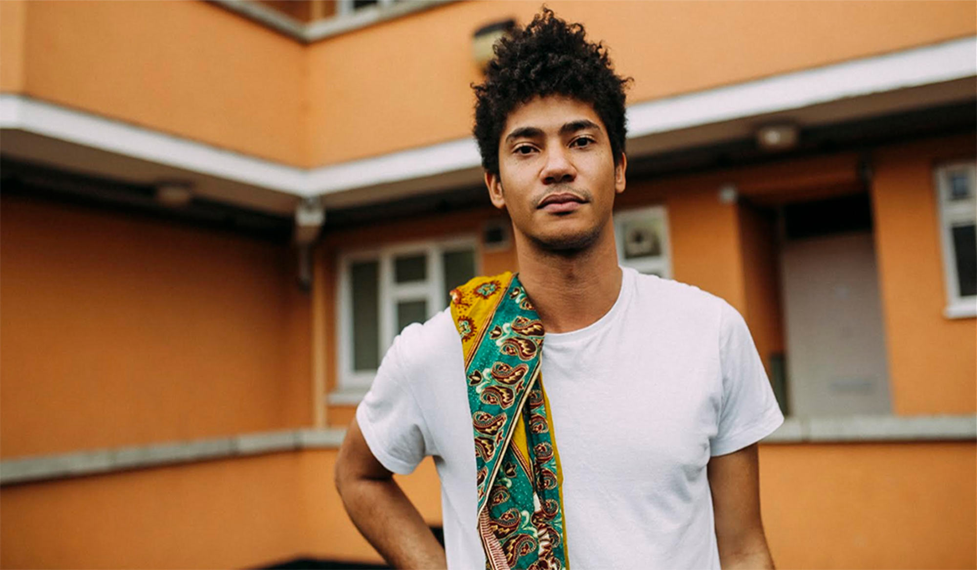 Skinny Pelembe is a Yorkshire-based singer, guitarist, producer and MC
