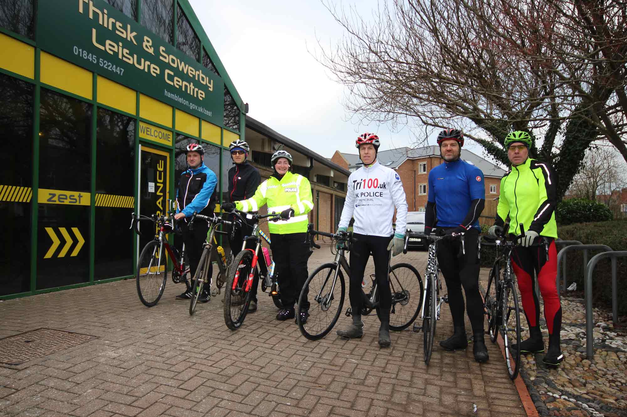 Paul sets off on the cycling leg with colleagues & friends of PC Bramma: left to right Glen Alderson, childhood friend of PC Bramma and British Transport Police officer, Dr Dave Murray of Hambleton Triathlon Team, PC Sarah Norman, Paul Landers, Detective Chief Inspector Dave Ellis,and retired PC, Mark Whitehouse