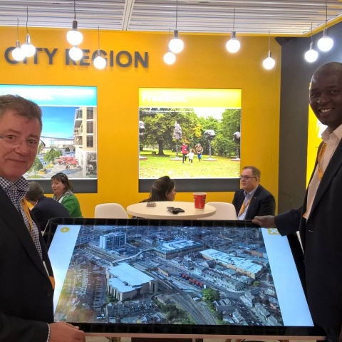 Chief Executive, Wallace Sampson and Councillor Graham Swift