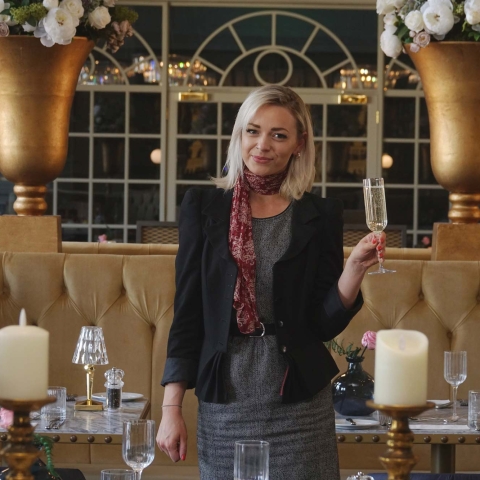 I do! Majestic Hotel Harrogate Wedding Planner Philly Smith in the newly renovated Carter’s Champagne Bar & Grill