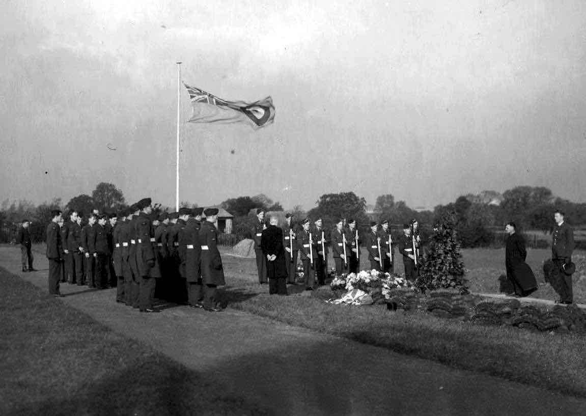 Funeral of Lloyd Albert Hannah was buried at Stonefall Cemetery on 18 October 1944