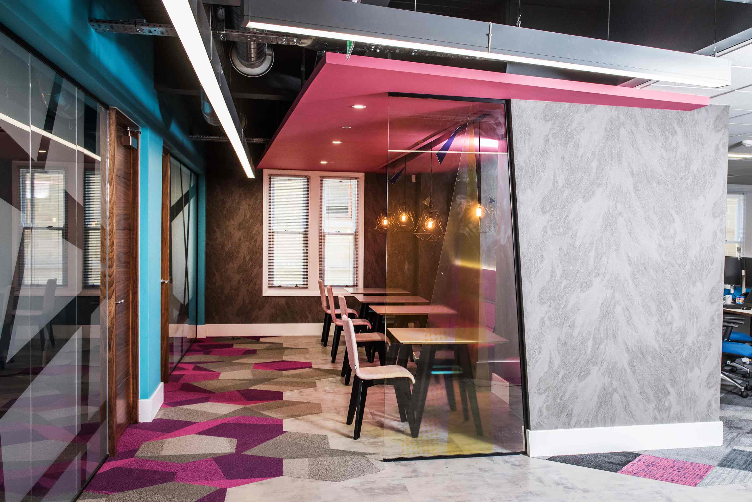 new work and meeting spaces at CNG