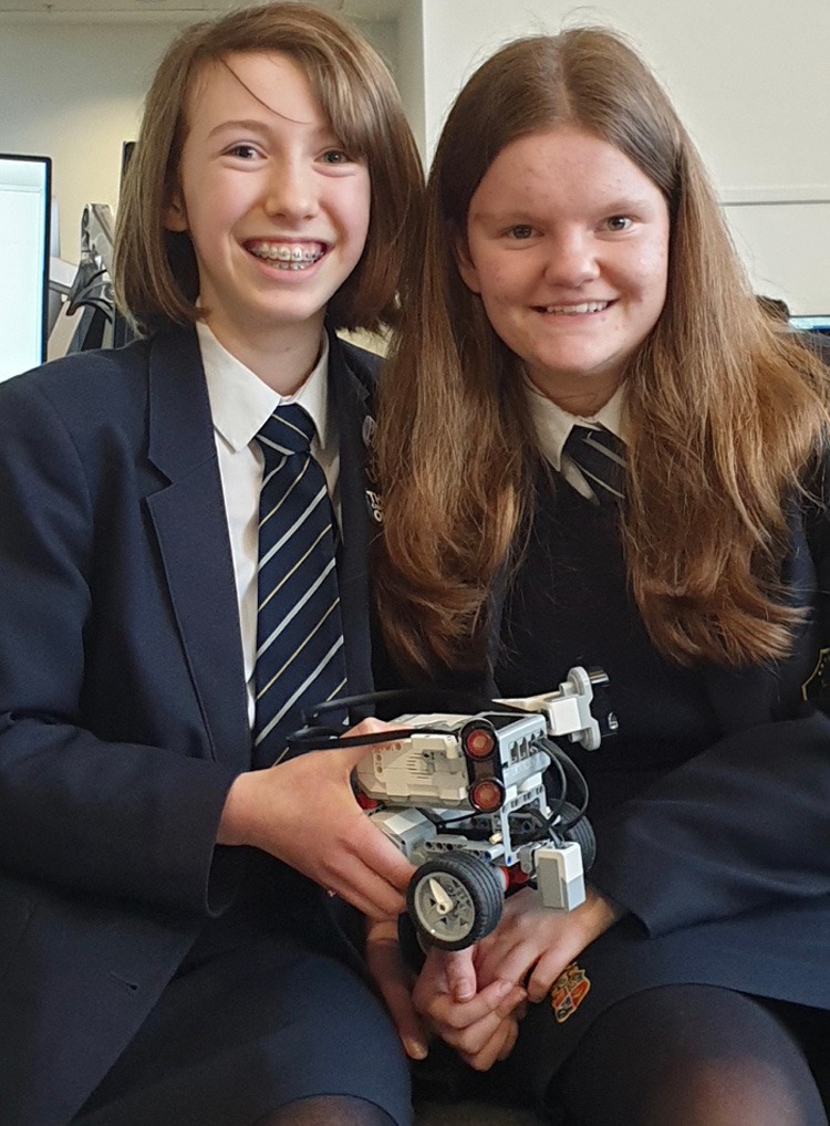 Anna Bradley and Coral Watt were among the talented students who gathered at the impressive Diamond building in the University of Sheffield’s computer science department for the prestigious final of the Science and Technology Challenge
