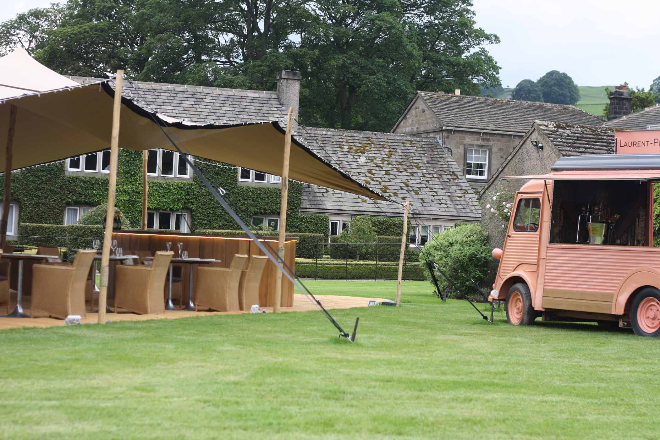 Devonshire Arms’ Laurent Perrier Champagne & Seafood Terrace