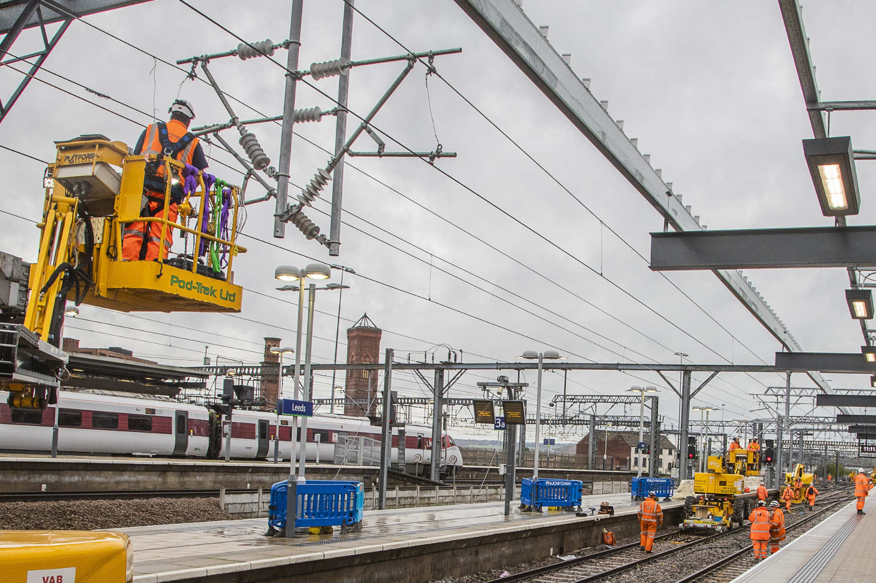 Network Rail, work on overhead lines and images of progress of work on new platforms - 31 October 2020