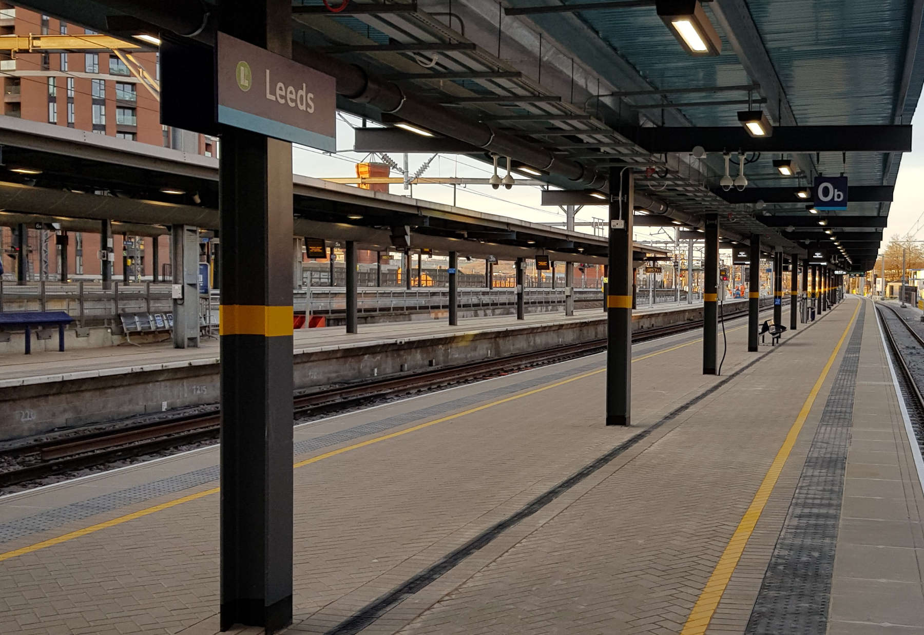 Leeds station platforms