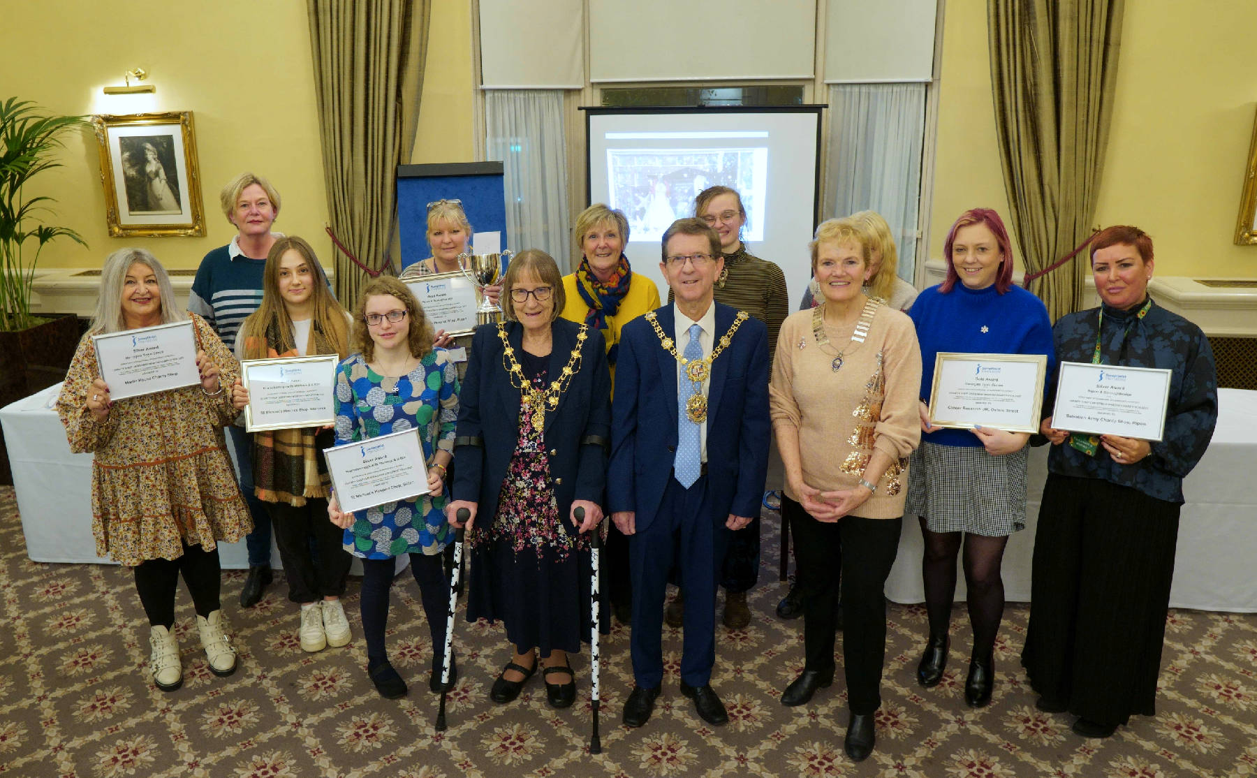 Soroptimist Charity Shop Christmas Window Competition winners The Crown Hotel 2021