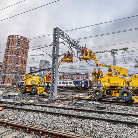 Network Rail complete biggest track upgrade at Leeds station in 20 years