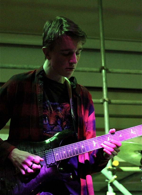 G2 - guitarist