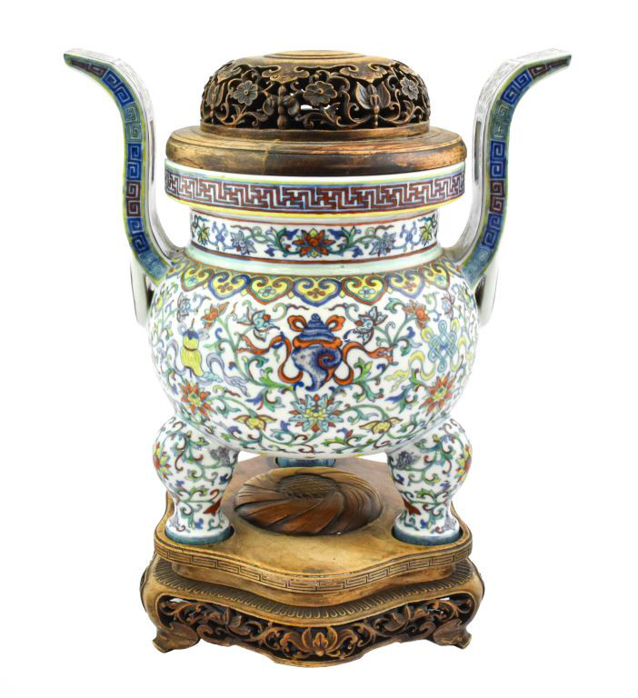 A Chinese Doucai Porcelain Censer – Sold for £130,000