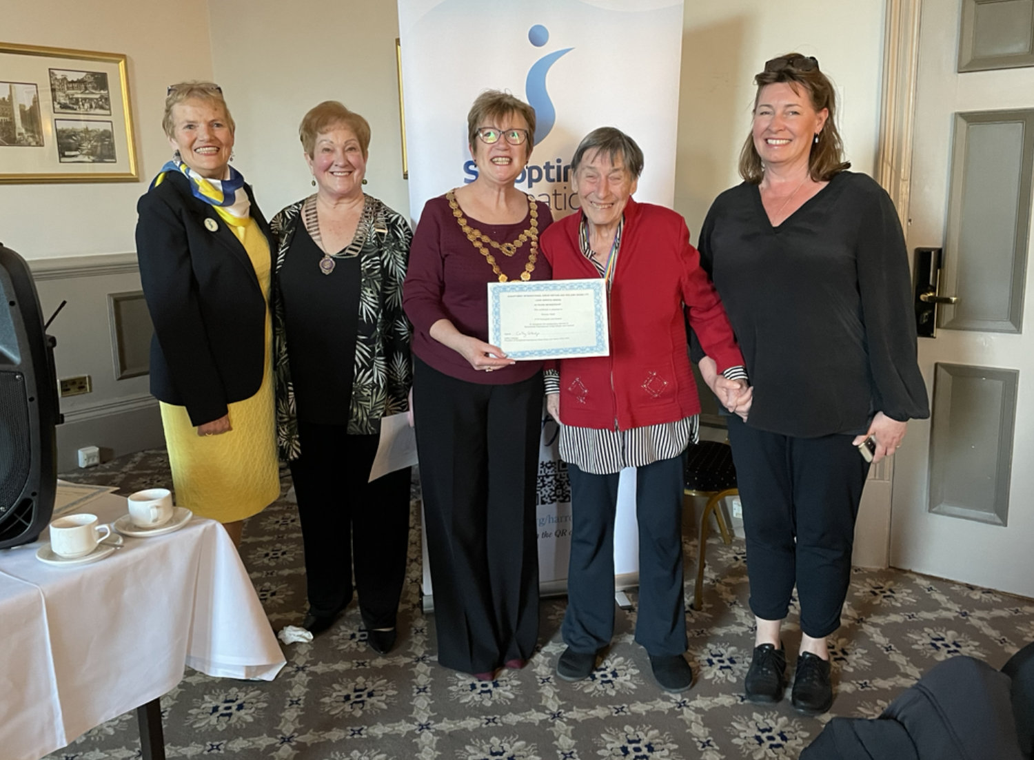 Pat Shore (left) Val Hills (right)BELOW: L to R - Val Hills, President Pat Shore, Yorkshire President Jane Glendenning, Denise Hyatt and daughter