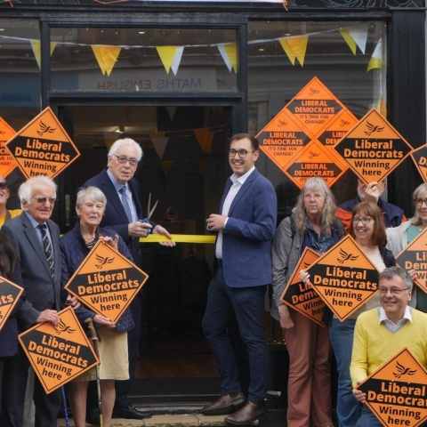 Lord Phil Willis opens Harrogate campaign HQ with Tom Gordon