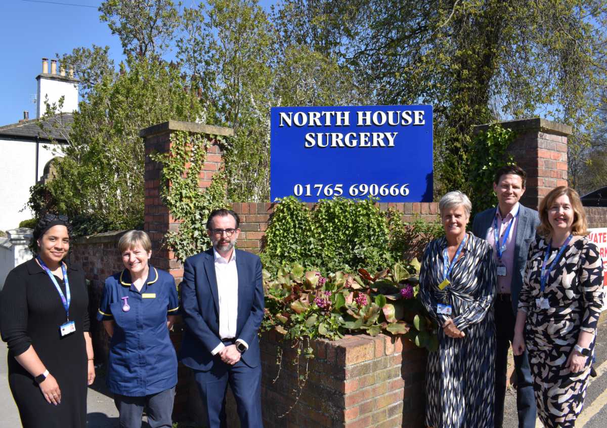 Clare Collins, Operational Manager; Debbie Brown, Nursing and AHP Lead; Dr Pete Johnson, Lead Doctor; Alison Smith, HDFT’s Interim Executive Director Nursing Midwifery and AHPs; Russell Nightingale, HDFT’s Deputy Chief Executive and Chief Operating Officer; and Dr Jacqueline Andrews, HDFT’s Executive Medical Director