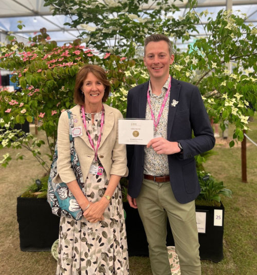 Newby Hall's Lucinda Compton and Lawrence Wright with its prestigious gold medal awarded at its first ever Chelsea Show
