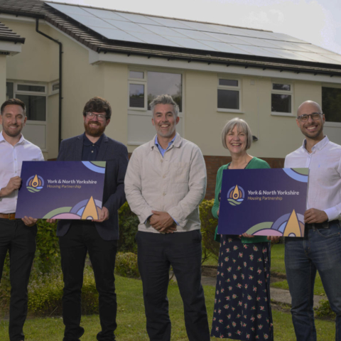 Jamie Whitaker, Asset Sustainability Manager at Beyond Housing Bob Spedding, Net Zero Workstream Member at York and North Yorkshire Housing Partnership David Skaith, Mayor of York and North Yorkshire Rosemary Du Rose, Chief Executive at Beyond Housing Marco Aulino, Senior Delivery Manager at E.ON