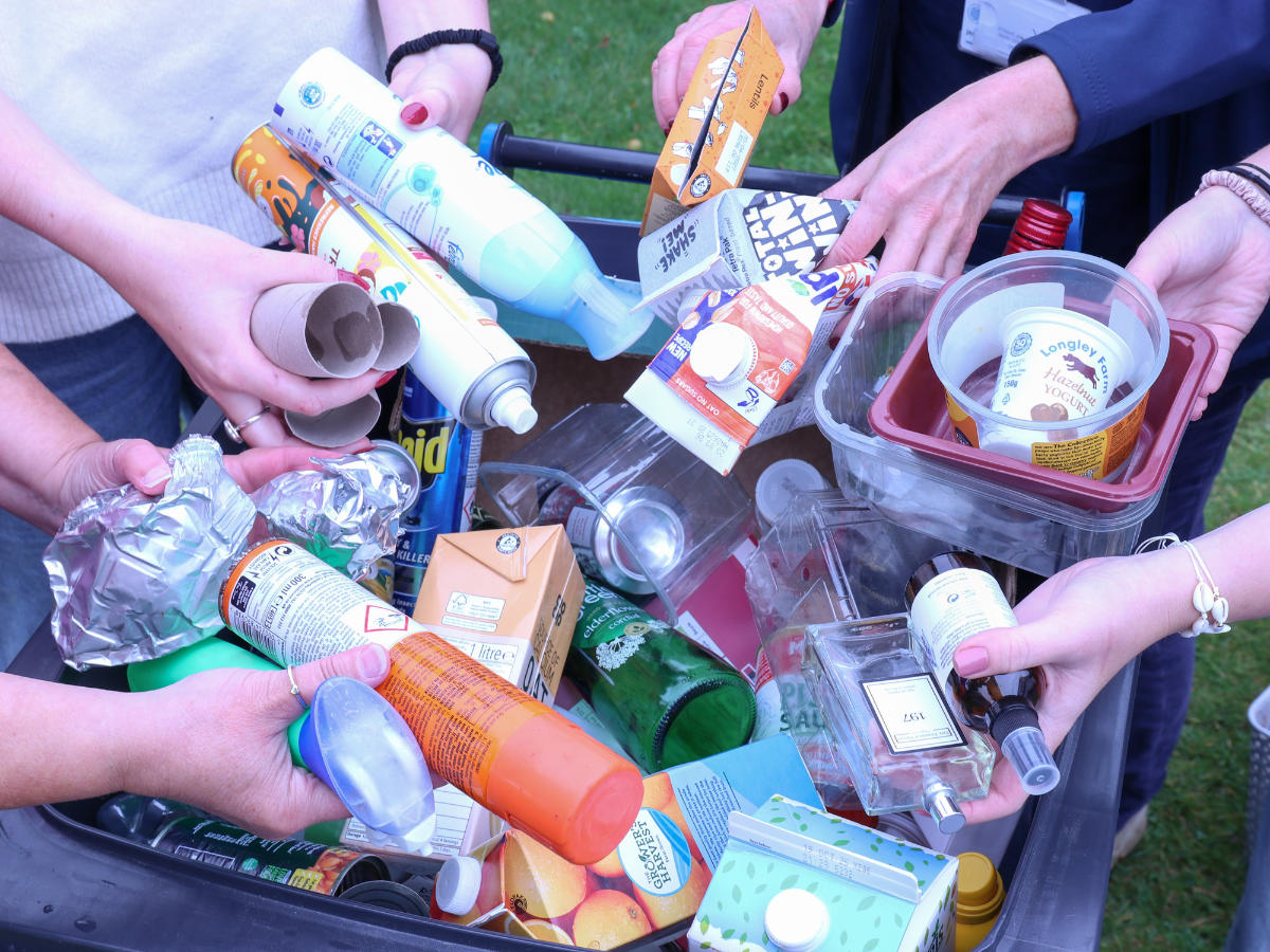 Recycling bin